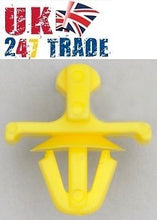 Load image into Gallery viewer, 10x MERCEDES W210 E CLASS FENDER MOULDING TRIM CLIPS
