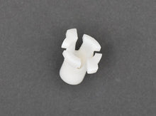 Load image into Gallery viewer, 5x BMW E24 E30 E31 E32 E34 HEADLAMP HEADLIGHT ADJUSTING CLIPS