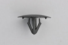 Load image into Gallery viewer, 10x HYUNDAI KIA HOOD INSULATION RETAINER BONNET CLIPS