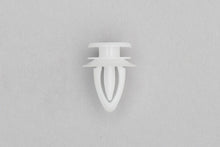 Load image into Gallery viewer, 10x VAUXHALL OPEL MIRROR PANEL RETAINER CLIPS