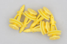 Load image into Gallery viewer, 10x JEEP CHEVROLET CHRYSLER GRAND CHEROKEE TRIM DOOR PANEL CLIPS