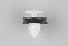 Load image into Gallery viewer, 10x RENAULT CLIO ESPACE SCENIC INTERIOR DOOR TRIM PANEL RETAINER CLIPS